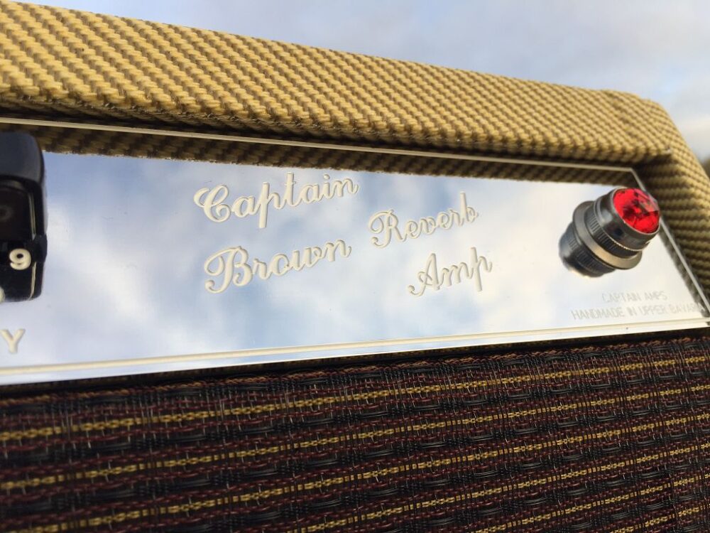 Captain Brown Reverb Sonderanfertigung Tweed mit Chrom-Frontplatte