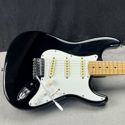 1990 Fender - Stratocaster - Limited Edition - Lightweight - ID 2524