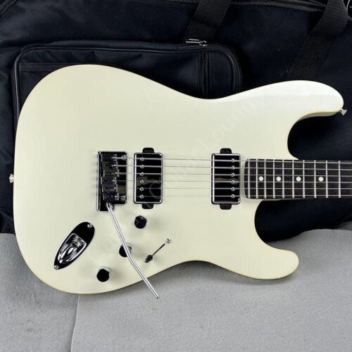 2020 Fender - Modern Stratocaster - Limited Edition - ID 2593