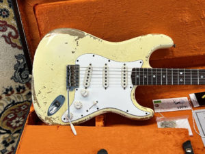 2009 Fender - Custom Shop '68 Strat - Heavy Relic - ID 2916