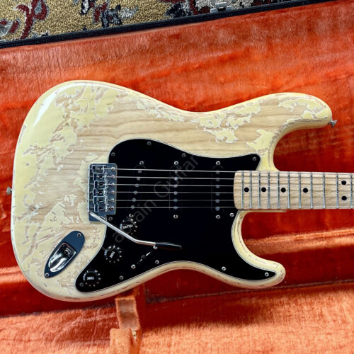 1977 Fender - Stratocaster - Aged Blond - ID 5184