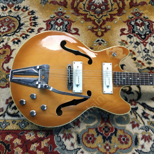 Zustand: Abgerockt Gewicht: 2,8 kg Versandklasse: Standard Vermittlungsverkauf: 17673