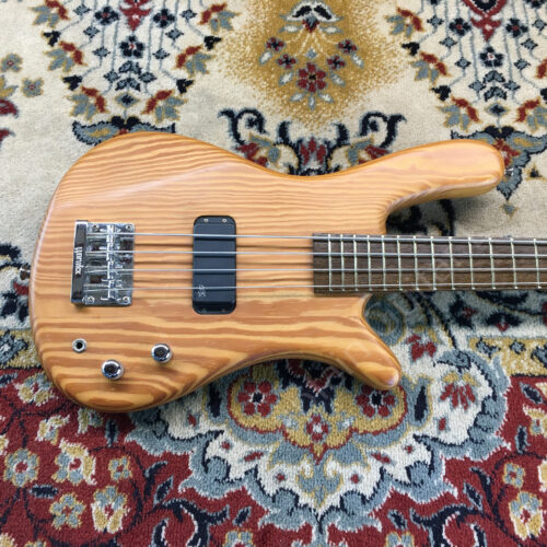 Warwick-Streamer-Standard-4-string-ID-5852IMG_4734.jpg