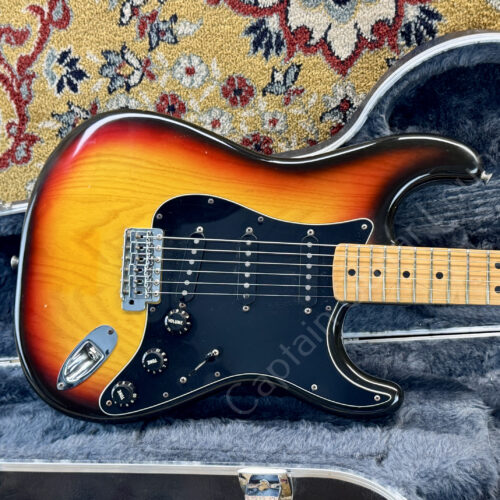 1977 Fender - Stratocaster - Sunburst - ID 5971